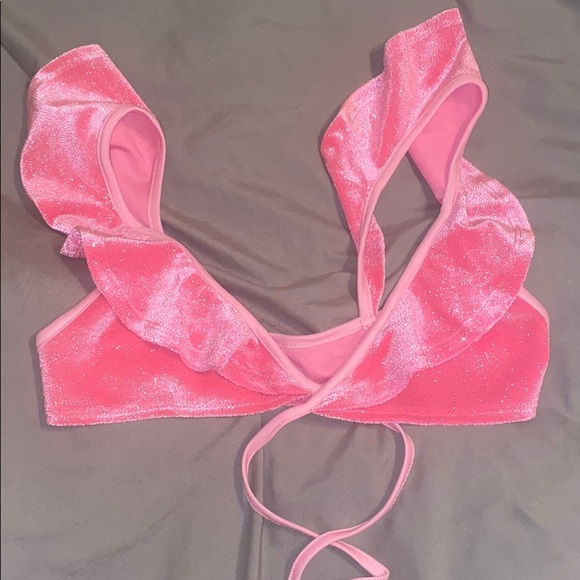 Madison Ruffle Crop Top in Pink Velvet Small - Picture 4 of 6